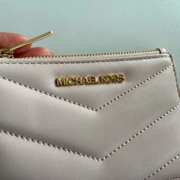 Michael Kors Pink Quilted Wallet - Picture 3 of 5